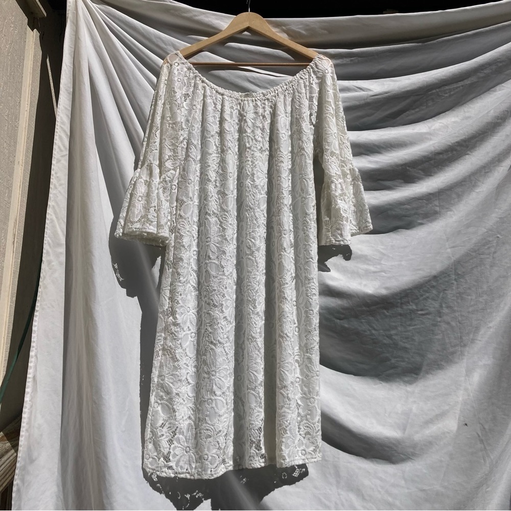 Siren Lily white floral lace dress with bell sleeves, size large